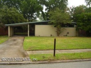 Foreclosed Home - 7031 ARQUES RD, 32205
