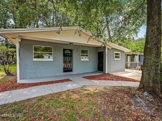 Foreclosed Home - 3322 ROSSELLE ST, 32205