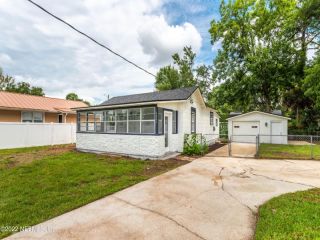 Foreclosed Home - 4843 KERLE ST, 32205