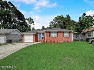 Foreclosed Home - 1367 STIMSON ST, 32205