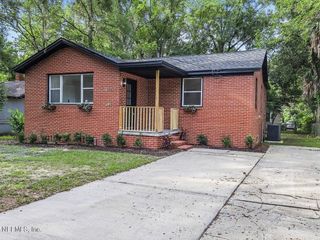 Foreclosed Home - 3020 GILMORE ST, 32205