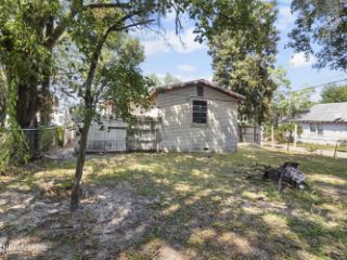 Foreclosed Home - 1338 E 31ST ST, 32206