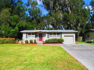 Foreclosed Home - 1762 EMBASSY DR, 32207