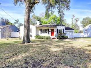 Foreclosed Home - 4524 REDWOOD AVE, 32207