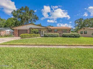 Foreclosed Home - 5439 PITTMAN DR N, 32207