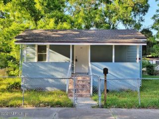 Foreclosed Home - 1150 W 25TH ST, 32209