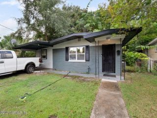 Foreclosed Home - 3516 MECCA ST, 32209