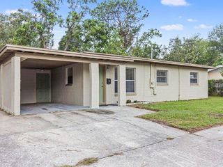 Foreclosed Home - 1908 ROGERO RD, 32211