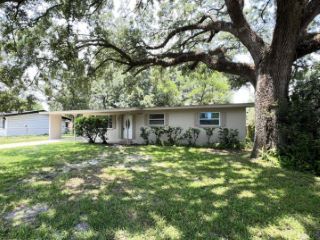 Foreclosed Home - 7423 ARBLE DR, 32211