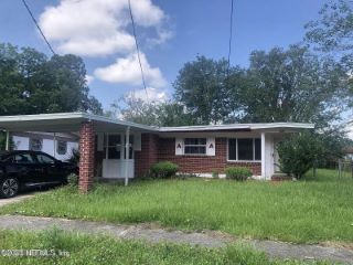 Foreclosed Home - 6568 KINLOCK DR, 32219