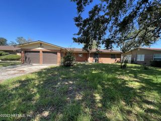 Foreclosed Home - 5655 INTERNATIONAL DR, 32219