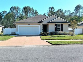 Foreclosed Home - 11752 PARKER LAKES DR, 32221