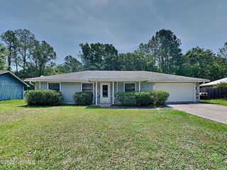 Foreclosed Home - 7139 LOVES DR, 32222