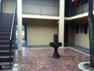 Foreclosed Home - 355 MONUMENT RD APT 21B1, 32225