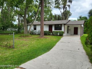 Foreclosed Home - 10518 OAK CREST DR, 32225
