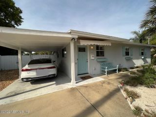 Foreclosed Home - 705 SAILFISH DR, 32233