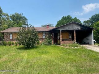 Foreclosed Home - 6067 RICKER RD, 32244