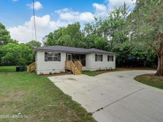 Foreclosed Home - 2225 PEACH DR, 32246