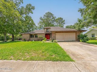 Foreclosed Home - 2205 INDIAN SPRINGS DR, 32246