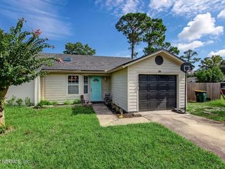 Foreclosed Home - 11765 WHITE HORSE RD, 32246