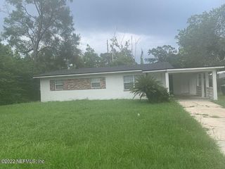 Foreclosed Home - 2075 SUNRISE DR, 32246
