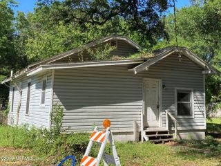 Foreclosed Home - 3253 HUNT ST, 32254