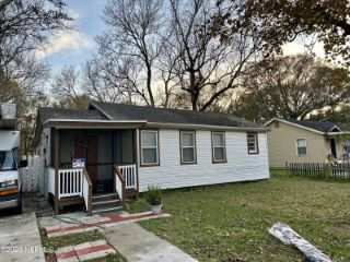 Foreclosed Home - 3330 COLUMBUS AVE, 32254