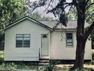 Foreclosed Home - 3416 GREENBRIER DR, 32254