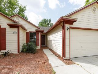 Foreclosed Home - 3832 English Colony Dr N, 32257