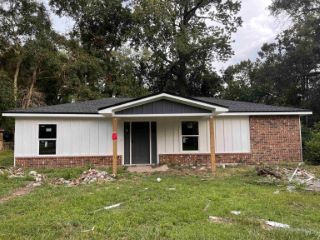 Foreclosed Home - 601 EASTWOOD DR, 32301
