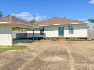 Foreclosed Home - 1002 W 9TH ST, 32401