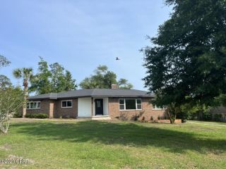 Foreclosed Home - 1215 W 11TH ST, 32401