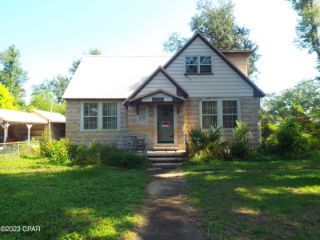 Foreclosed Home - 525 E 5TH ST, 32401