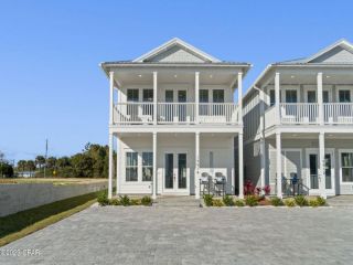 Foreclosed Home - 19914 FRONT BEACH RD, 32413