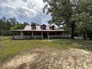 Foreclosed Home - 464 PINEWOOD DR, 32433