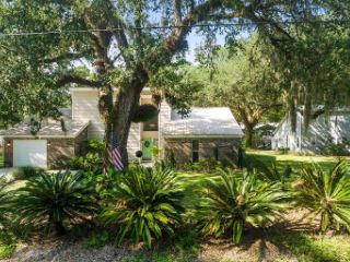 Foreclosed Home - 378 PITTS BAYSHORE DR, 32439