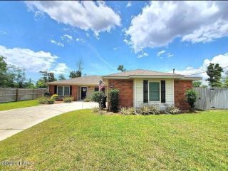 Foreclosed Home - 1200 ARKANSAS AVE, 32444