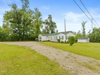 Foreclosed Home - 3037 6TH ST, 32446