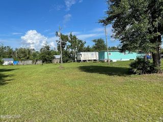 Foreclosed Home - 8209 HIGHWAY 2301, 32466