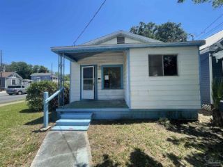 Foreclosed Home - 718 N REUS ST, 32501