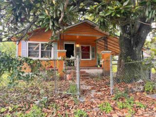 Foreclosed Home - List 100613812