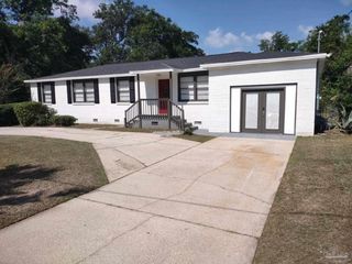 Foreclosed Home - 2003 N A ST, 32501
