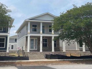 Foreclosed Home - 303 S REUS ST, 32502