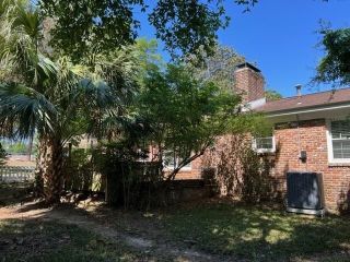 Foreclosed Home - 1401 E 34TH ST, 32503