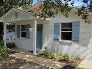 Foreclosed Home - 1316 1/2 E BAARS ST, 32503