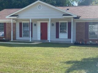 Foreclosed Home - List 100841104