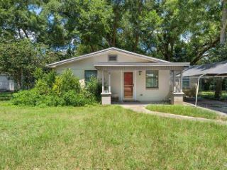 Foreclosed Home - 5 HILL DR, 32505