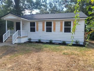 Foreclosed Home - 19 SANDALWOOD ST, 32505