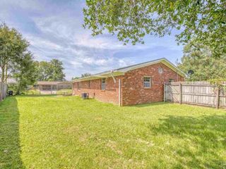 Foreclosed Home - 4586 MONPELLIER DR, 32505