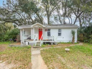 Foreclosed Home - 4400 LILLIAN HWY, 32506